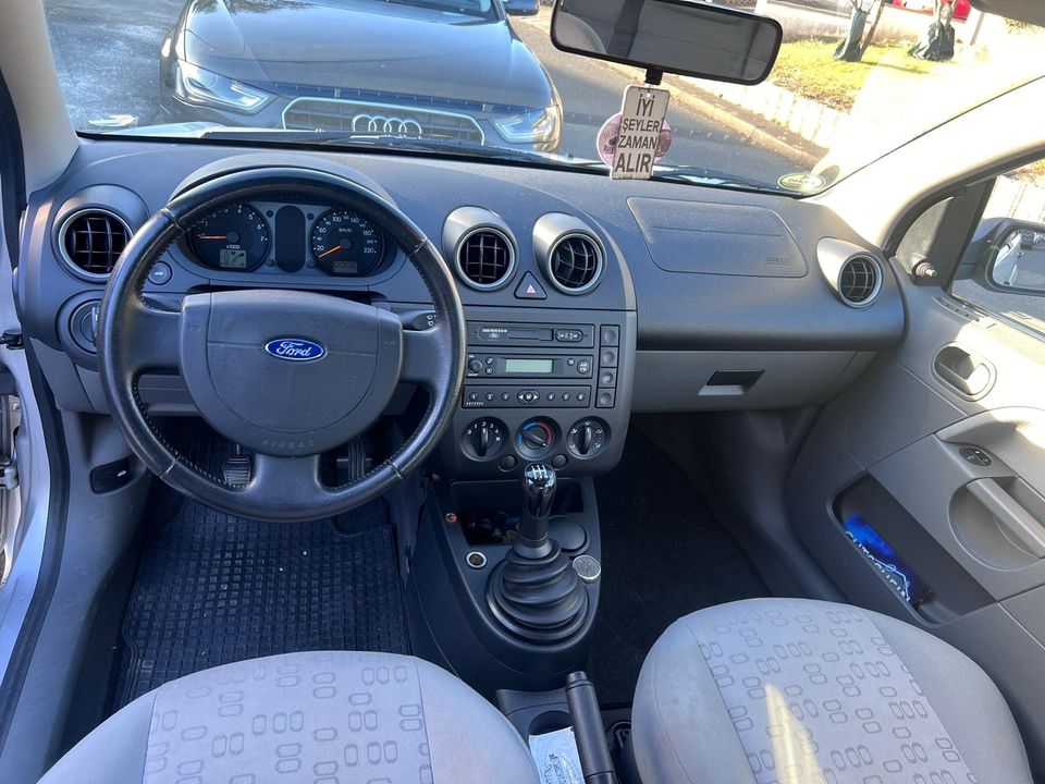 Ford Fiesta 1.4 in Paderborn