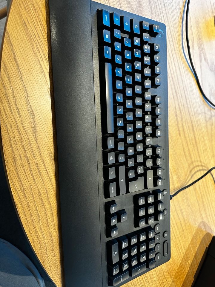 Logitech G213 Tastatur in Schwarzach