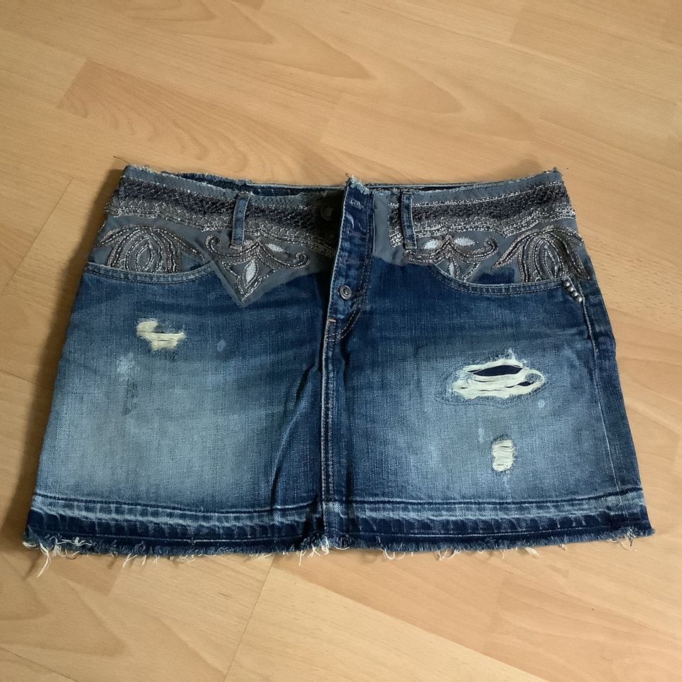  REPLAY Jeansrock Gr. 28 Destroyed NEU!!  in Rieste