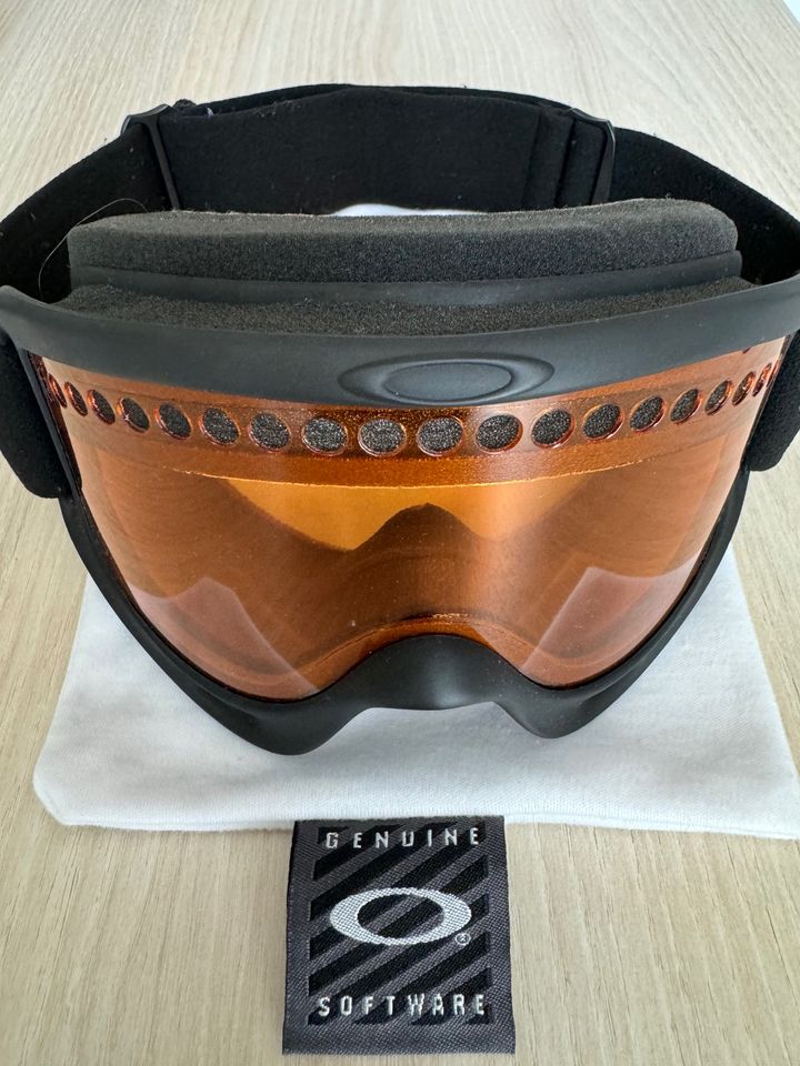 Oakley Schneebrille in Karlsbad