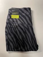 NEU The Nike One Tight Fit Nike Performance lila mit Tigermuster Nordrhein-Westfalen - Viersen Vorschau