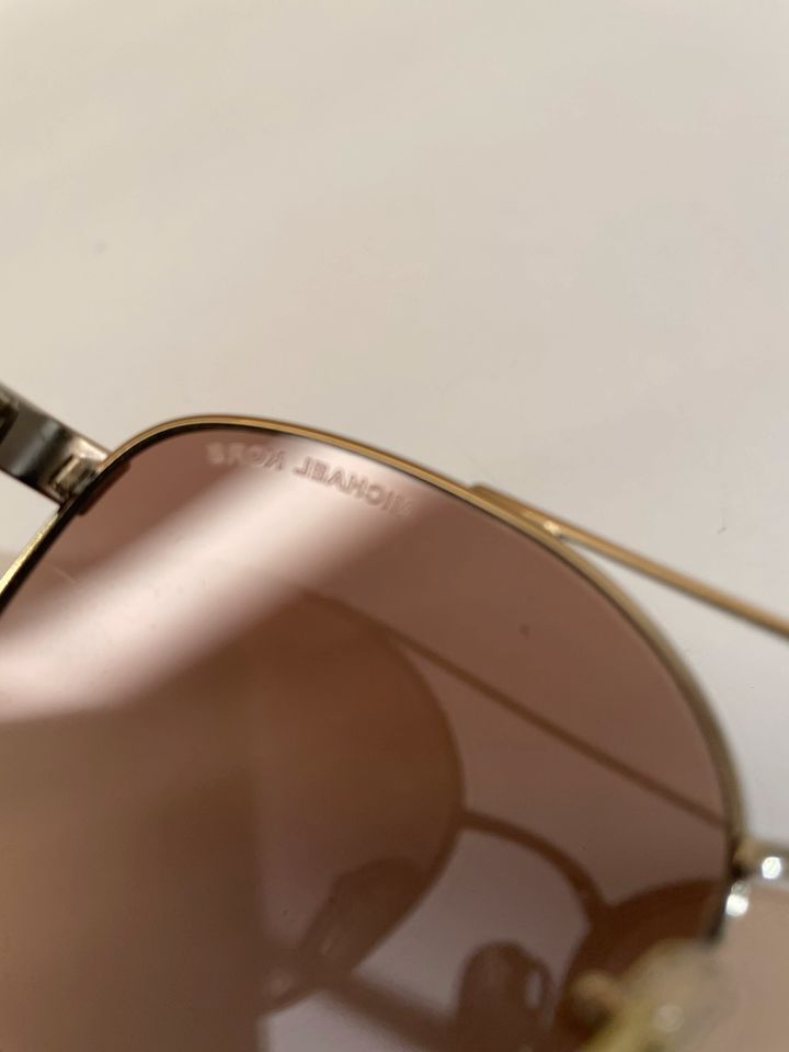 Sonnenbrille MICHAEL KORS unisex / in Eching (Kr Freising)