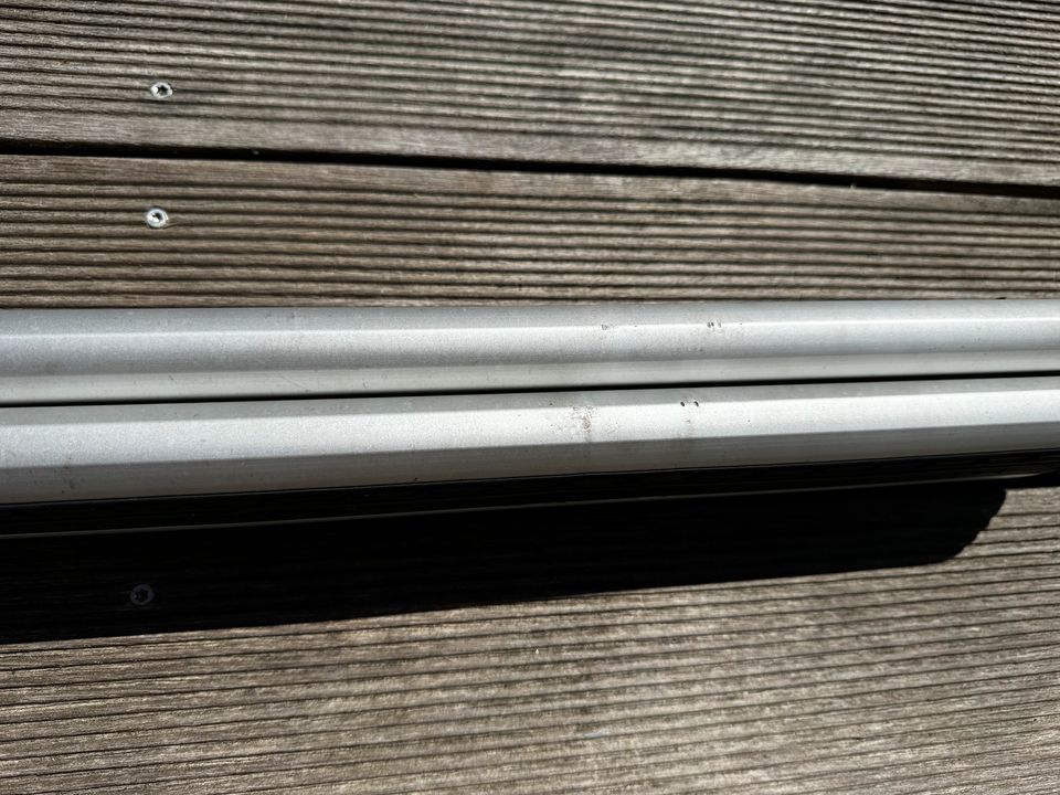 Thule Wingbar Evo 108cm in Norderstedt