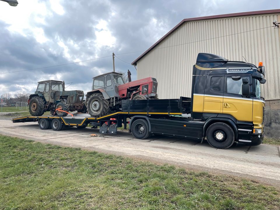 Tieflader Maschinentransporter Autotransporter Wohnmobil in Elbe-Parey