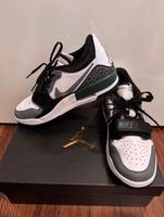Nike Air Jordan Legacy 312 Low  ( Gs) Sneaker  – Größe 42.5 Baden-Württemberg - Schorndorf Vorschau