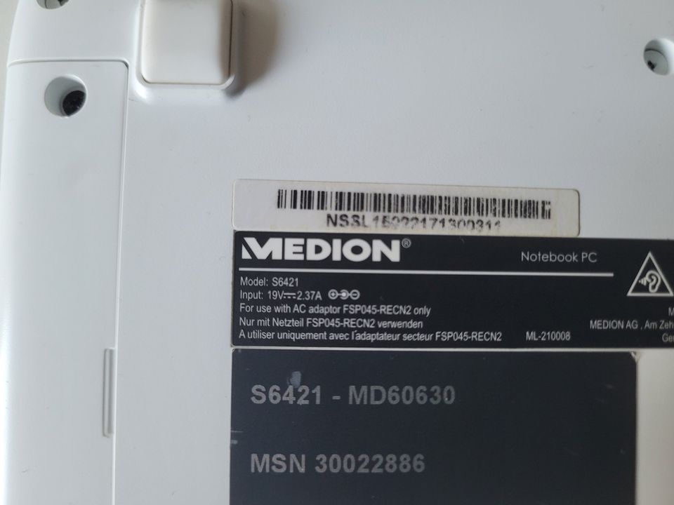 MEDION  AKOYA S6421, Intel® Core™ i3-6006U in München