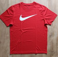 Herren Sport- T-Shirt von Nike, rot Bayern - Waldmünchen Vorschau