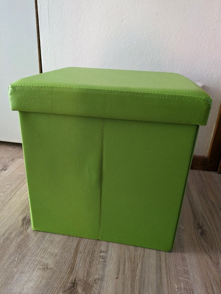 Grüne Aufbewahrungsbox/ Sitzhocker in Rednitzhembach