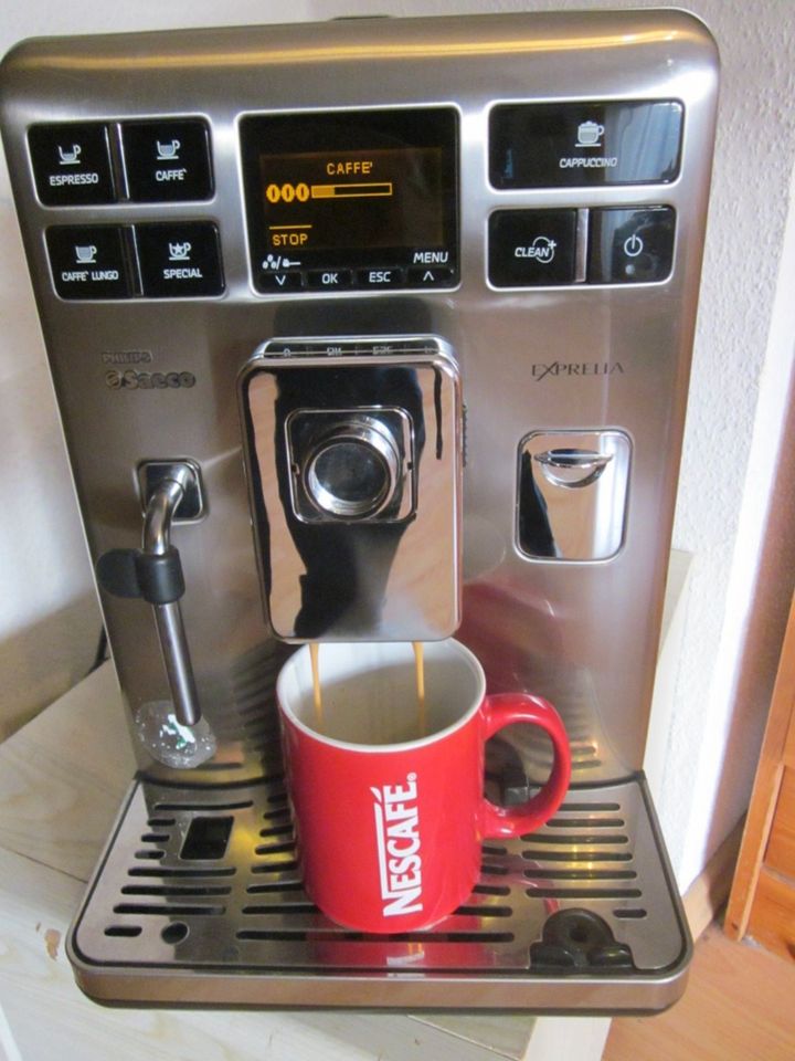 Philips Saeco Exprelia HD8856/01 Kaffeevollautomat 1400W in  Baden-Württemberg - Ostfildern | Kaffeemaschine & Espressomaschine  gebraucht kaufen | eBay Kleinanzeigen ist jetzt Kleinanzeigen