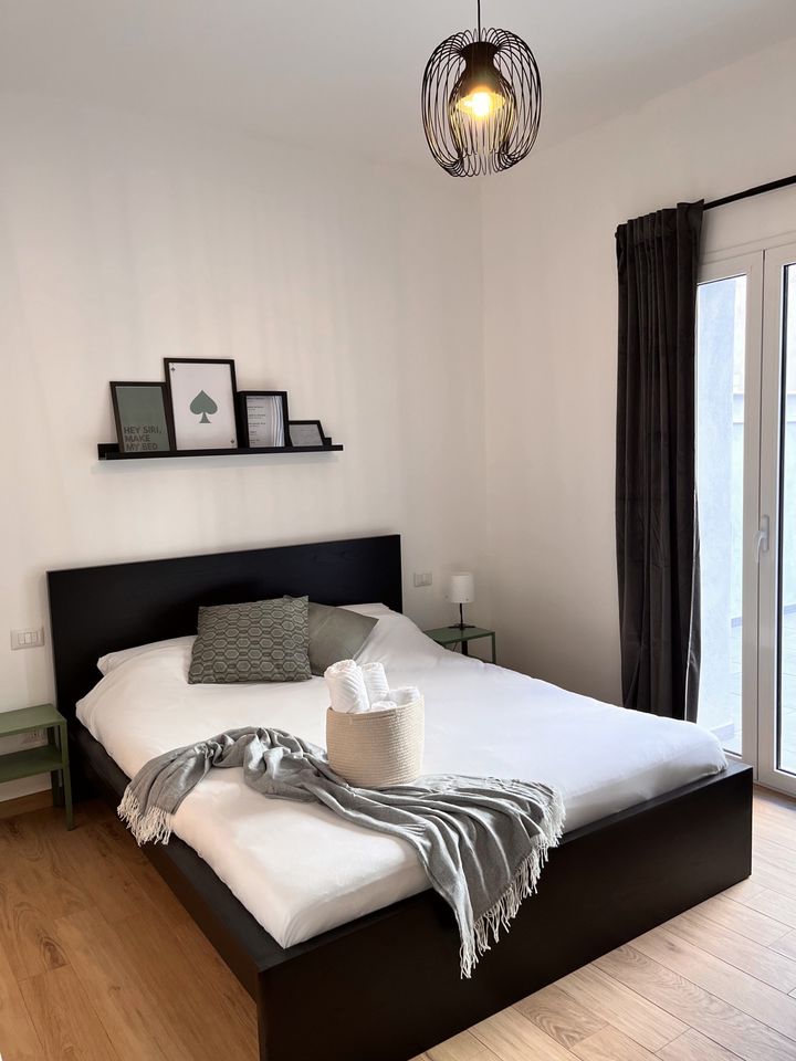 4 Personen Ferienwohnung 100qm Terrasse Bari, Apulien, Italien in Frankfurt am Main