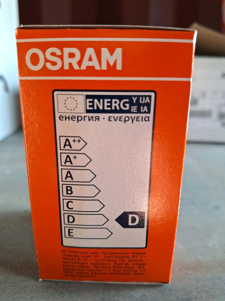 Leuchtmittel OSRAM Halogen Glühbirne E27 64544 in Berlin