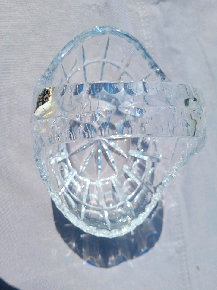 (Blei-)Christallglasschale mit Bügel, L ca. 18 , H ges. ca. 16 cm in Kleinmachnow