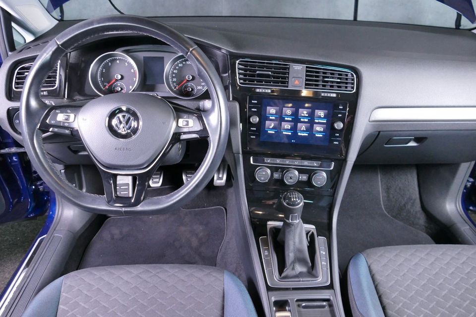 Volkswagen Golf Variant IQ.Drive TSi NWGarantie bis 01/2025 in Mainburg