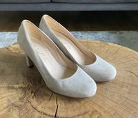 Pumps Creme Beige Wildleder von Unisa Gr.39 Niedersachsen - Braunschweig Vorschau