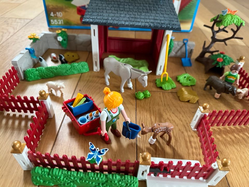 PLAYMOBILTierpflegestation mit Freigehege 5531 in Gütersloh