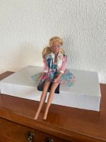 Barbie mit Kleiderset Rheinland-Pfalz - Heiligenmoschel Vorschau