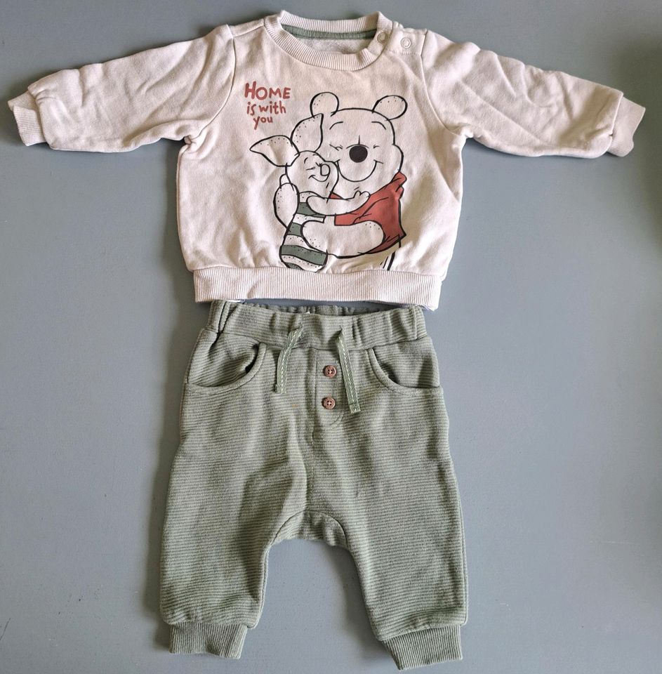 2-Teiler, lang, Gr. 62, von Disney Baby, grün/beige, Winnie Pooh in Embsen