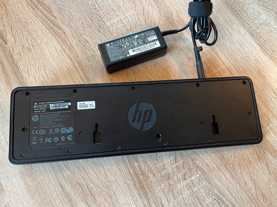 Original HP UltraSlim Docking Station HSTNN-IX10 (P/N D9Y32AA) in Wuppertal