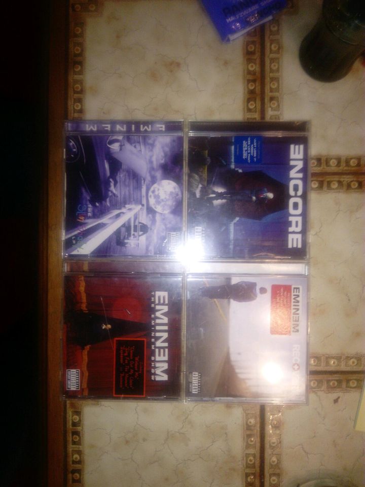 4 Eminem Alben in Bremen
