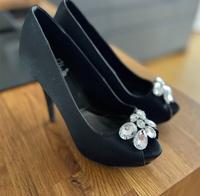 Bianco Pumps schwarz Gr 37 neuwertig Diamanten Dresden - Äußere Neustadt Vorschau