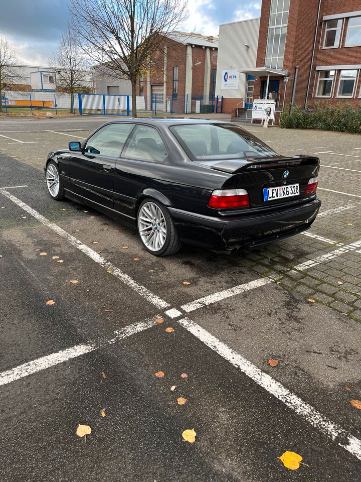 BMW e36 328i Coupé Festpreis!!! in Leverkusen