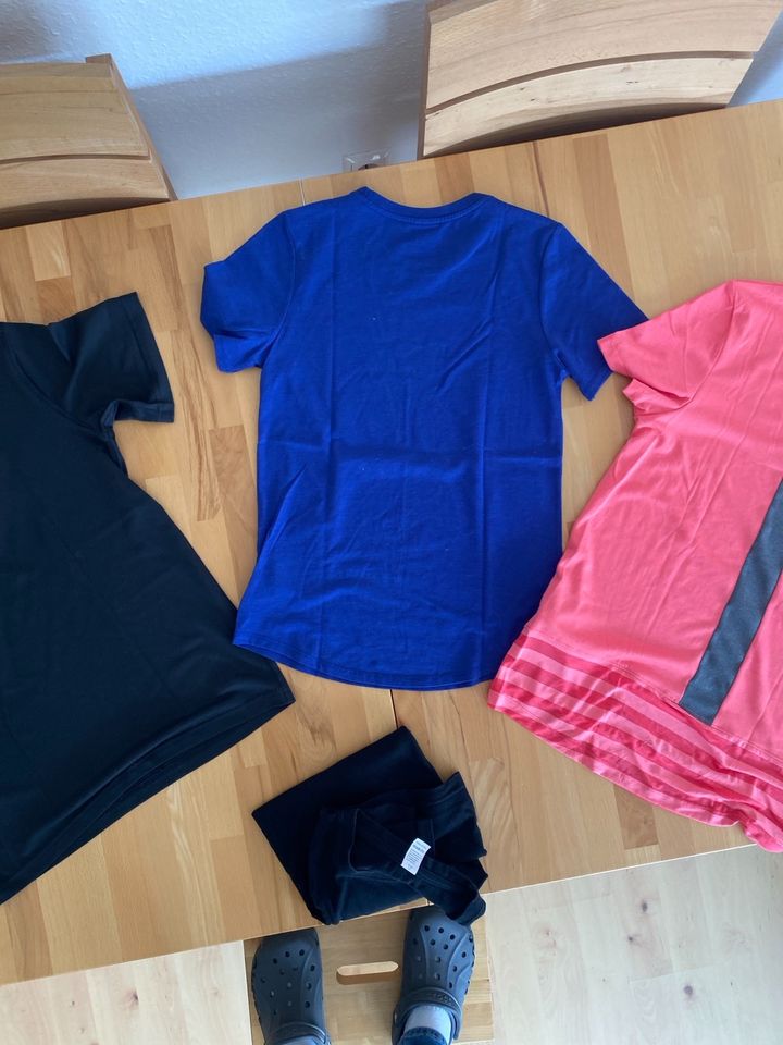 Marken Tshirts, Sportshirts, Nike, TOP in Frechen