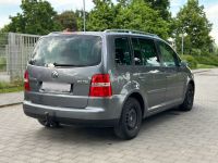 Volkswagen Touran 2.0 7 Sitze Hessen - Oberursel (Taunus) Vorschau