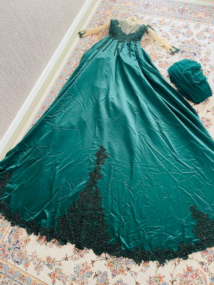 Nikah Kleid , Abendkleid , Brautkleid in Hamburg