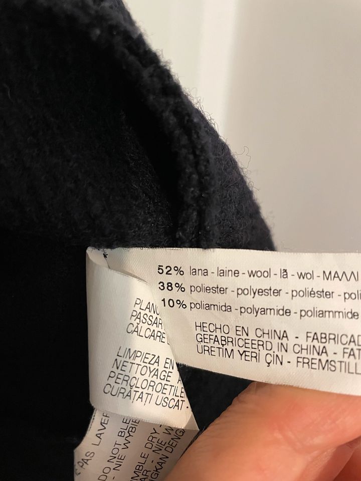 Toller dunkelblauer leichter Woll Mantel Zara XS in Regensburg