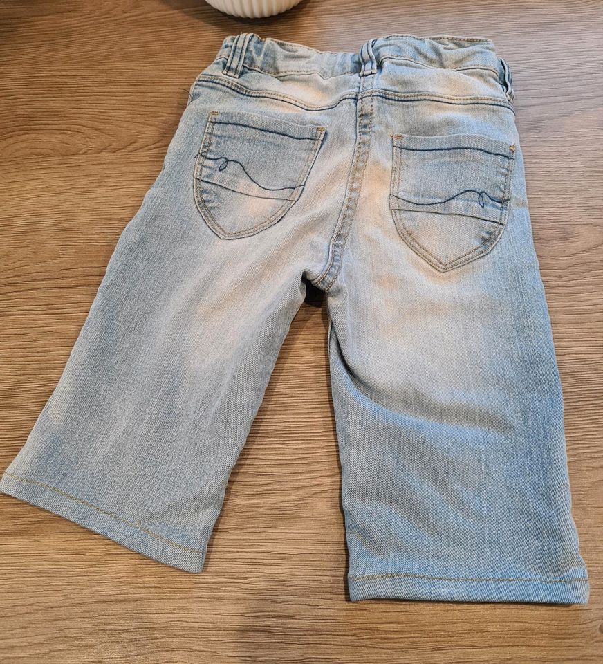 Kurze Jeanshose Gr.116 in Wardenburg