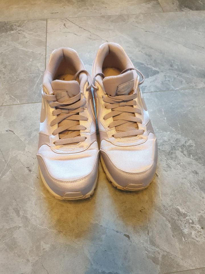 Nike sneaker rosa in Erfurt