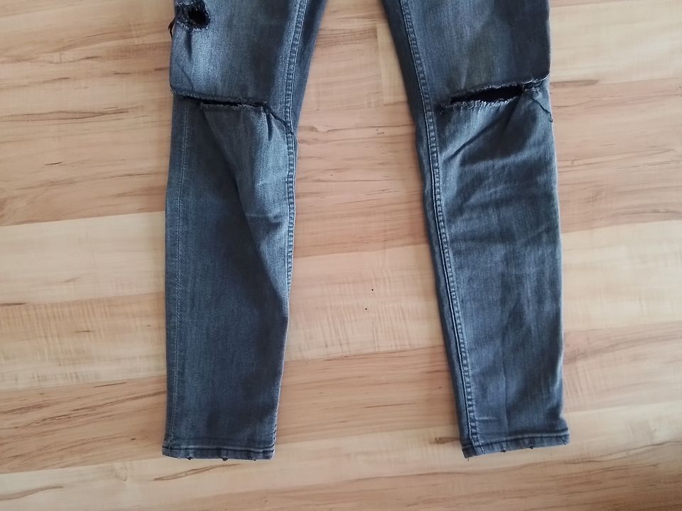 3x Jeans von ONLY in Gr. M L32 je 9€ in Großsolt