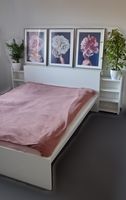 Schönes Doppelbett mit weißen Regalen Wandsbek - Hamburg Volksdorf Vorschau