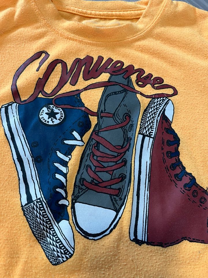 Converse T-Shirt Gr. 116/122 in Solingen