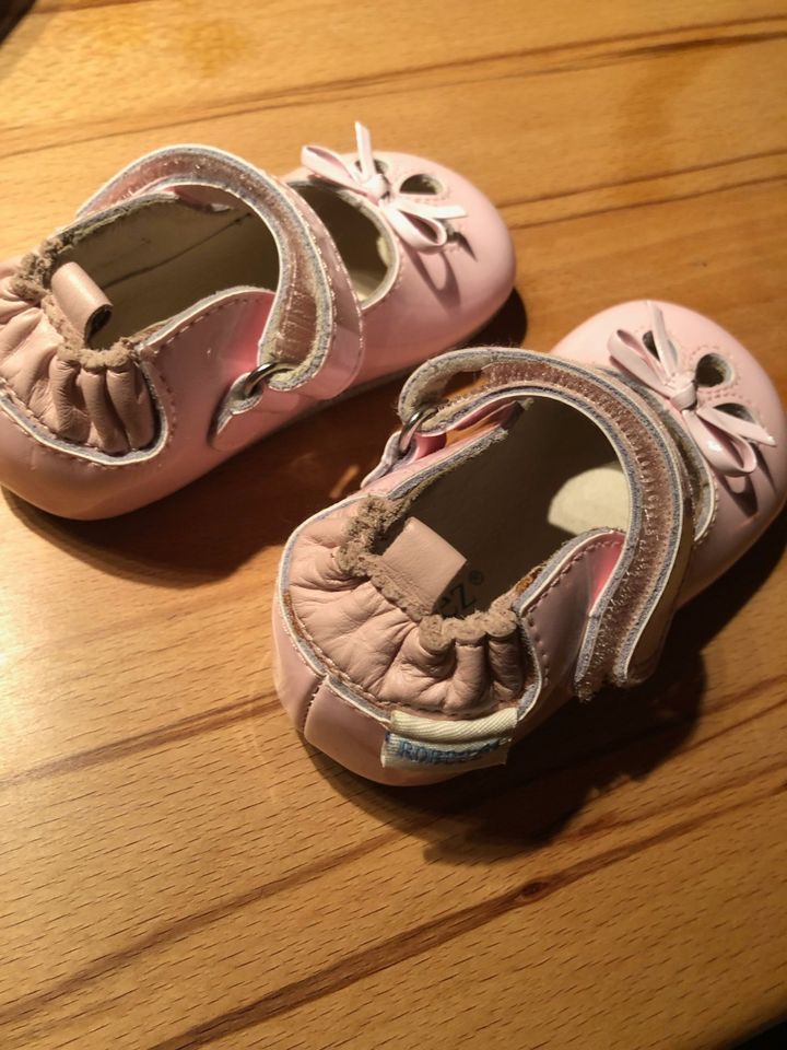 Ballerina Baby Schuhe Rosa, Klettverschluß, EU 18, 3 - 6 Monate in Sommerach