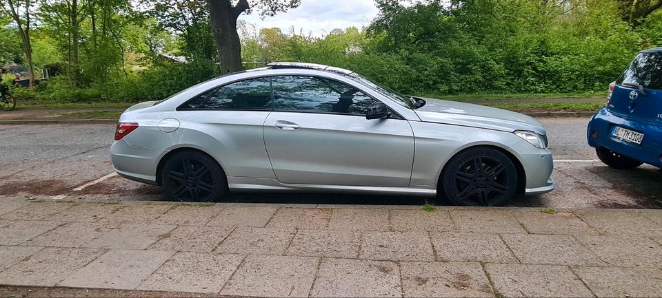 Mercedes-Benz e coupe w207 2.2 CDI in Hamburg