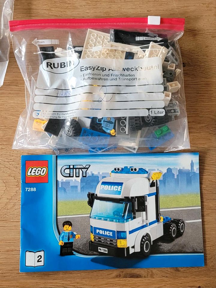 Lego 7288 Polizeitruck + 60048 Gauner Versteck in Bremen