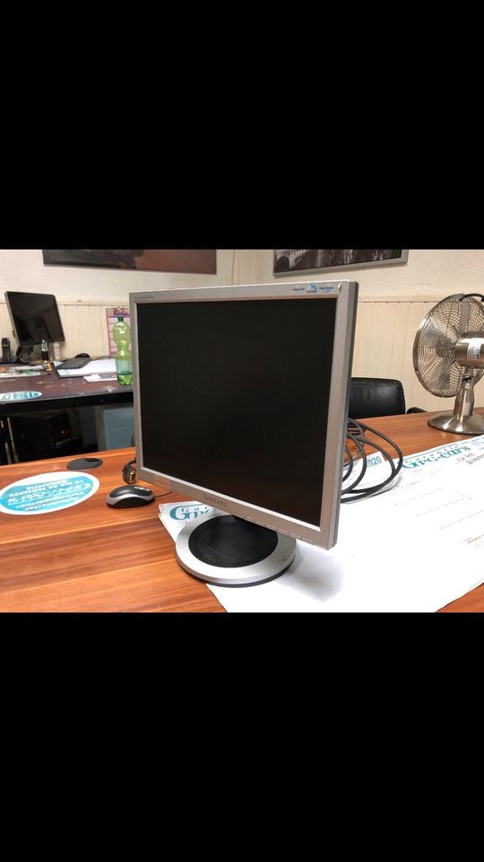 Samsung SyncMaster 710N Type GH17LS 17” LCD PC Monitor in Düsseldorf