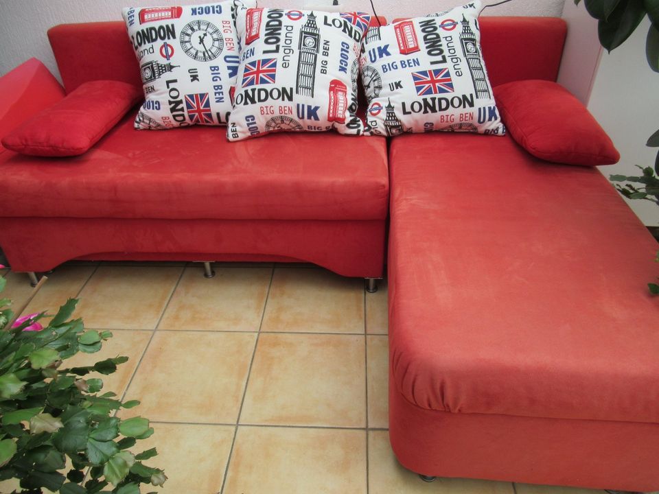 Ottomane-Couch mit Schlaffunktion für 50 EUR für Selbstabholer in Cottbus