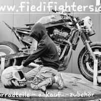 SUCHE Honda Hornet 900 SC48 Bayern - Mantel Vorschau