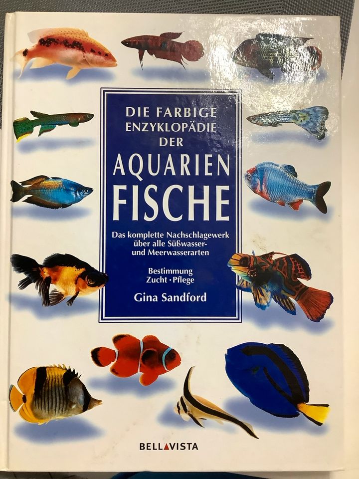 Die Farbige Enzyklopädie der Aquarien Fische in Ebendorf