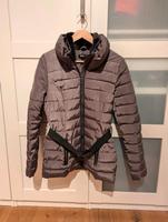 Winterjacke Daunenjacke Gürtel Damen Fell braun Leder S Sachsen - Radebeul Vorschau
