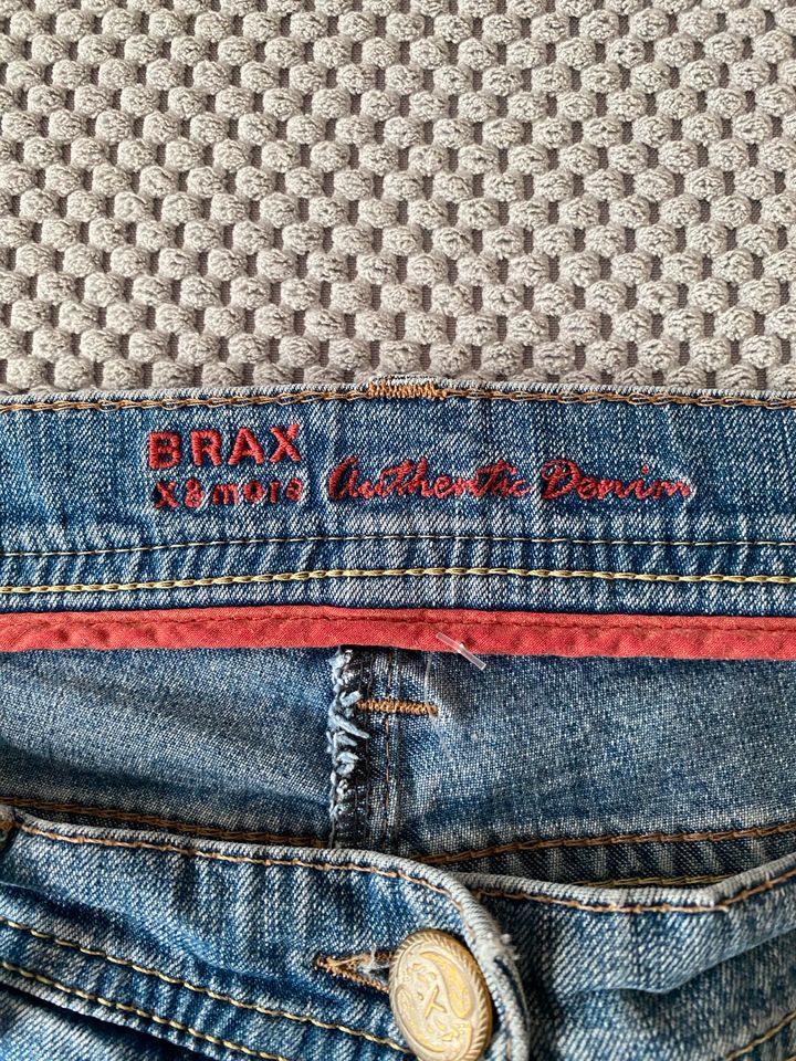 Brax Jeans Gr.40 in Frankfurt am Main