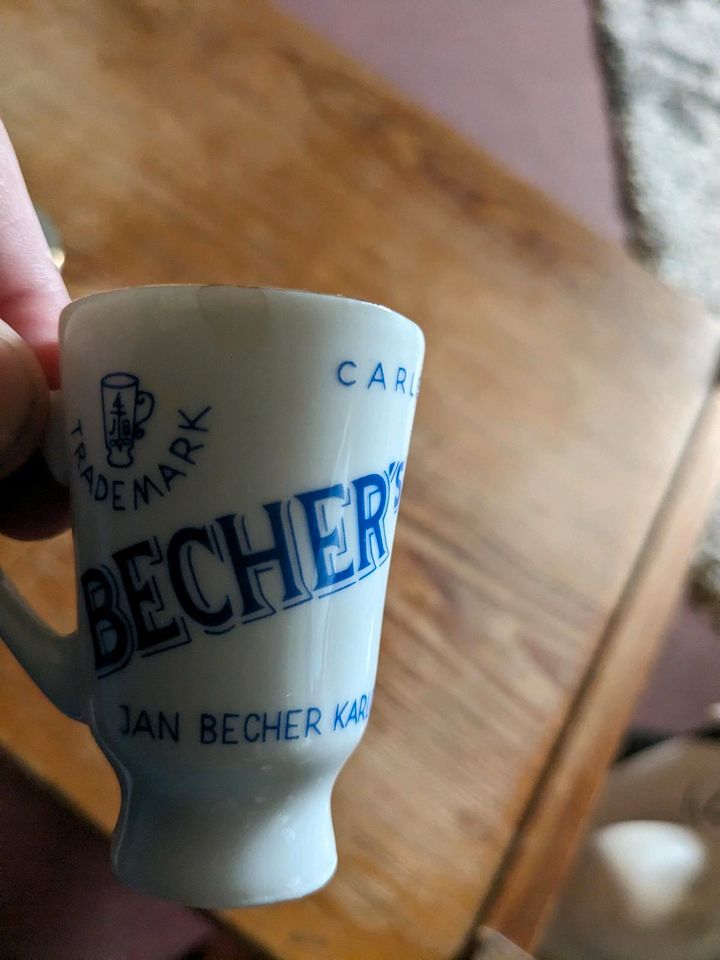 2 kleine Sammelbecher Karlsbader Becherovka in Celle