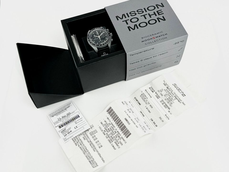 OMEGA Swatch Speedmaster MoonSwatch Mission To The Moon Grau 42mm in Bremen