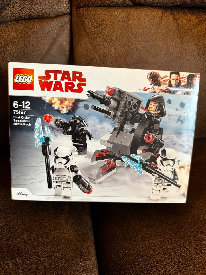 Lego Star Wars 75197 First Order Specialist komplett in Bremerhaven