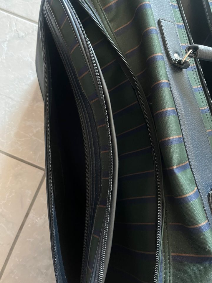 Sky Flight Weekender Tasche grün/blau kleiner Koffer in Lage