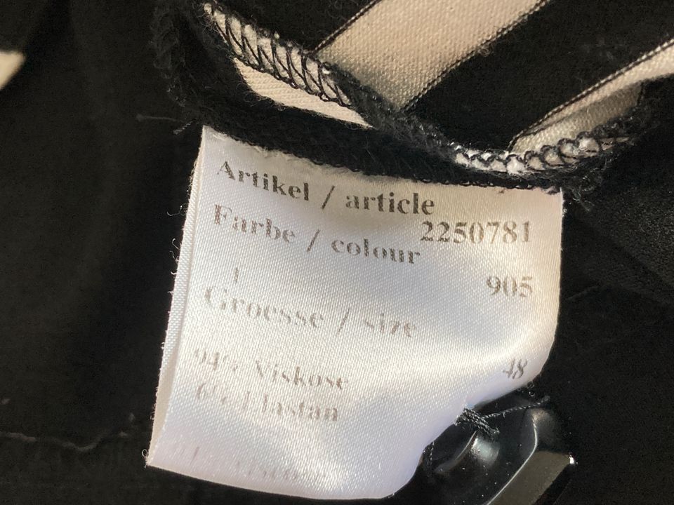 Leichte Schwarz-Weiß gestreift Viskose /Elastan Gr. 48 Jacke in Fürth