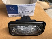 Kennzeichenleuchte Mercedes W203 original A2038200556 NOS Leuchte Hessen - Marburg Vorschau