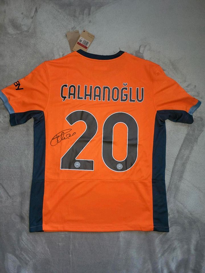 Hakan Calhanoglu signiertes Trikot Inter Mailand in Ladenburg